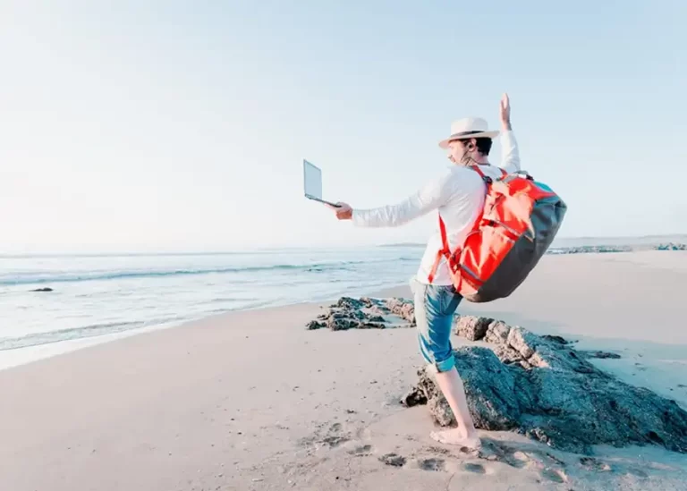 what is a digital nomad
